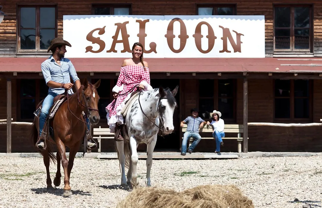 Horse Country Resort Congress & Spa - Hotel Ribot-1